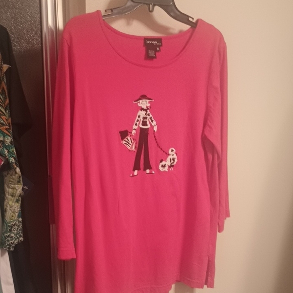 Woman Red Graphic Top By Jeevan Size XL